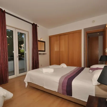 1 Bedroom Ground Floor At The Marina De *