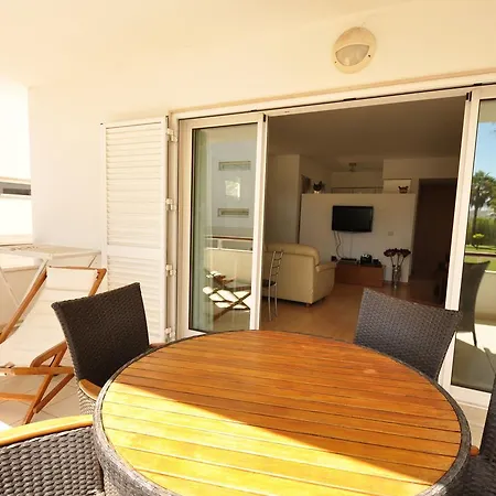 1 Bedroom Ground Floor At The Marina De * Lagos